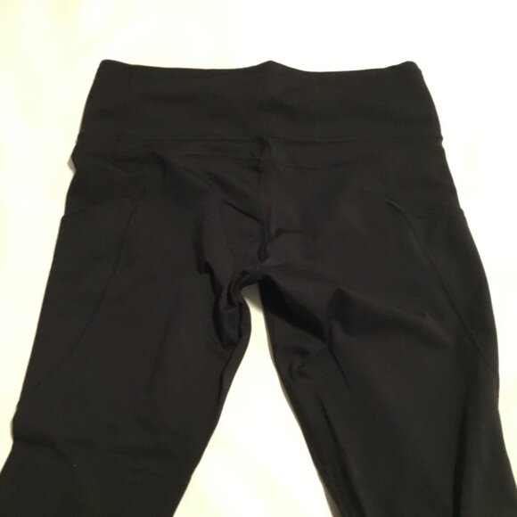 Lululemon Women's Capri Leggings Black Size 10 Side Pockets - Picture 3 of 11
